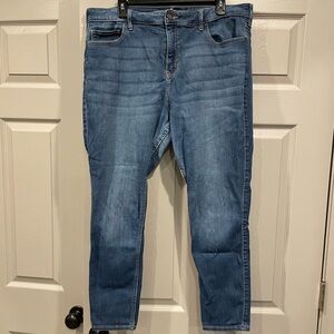 Hollister Curvy High Rise Super Skinny Jeans